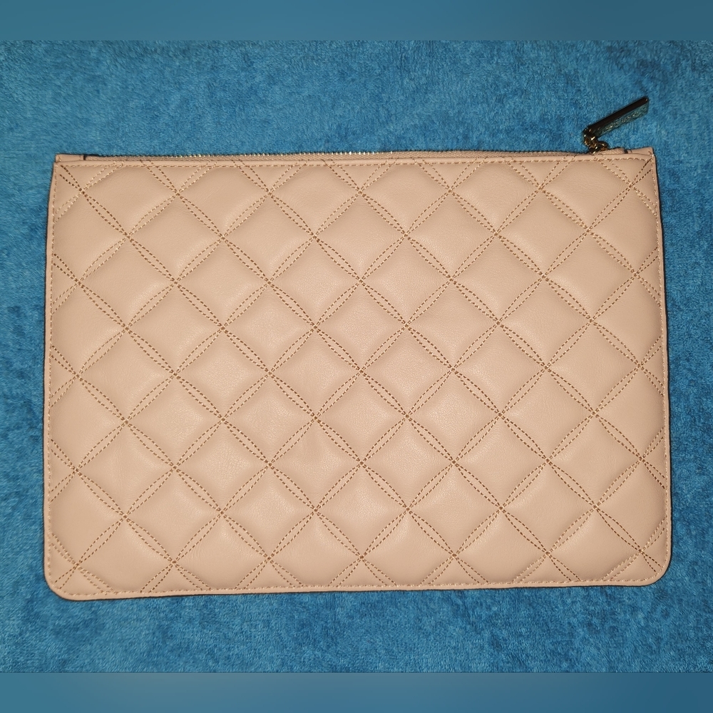 Beautiful Kate Spade Pouch - Picture 2 of 7